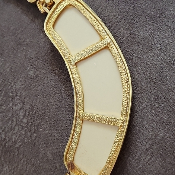 VTG 1970s 3D Acrylic Giraffe Bib Beaded Collar Necklace Clip-on Earrings Set - Picture 12 of 14